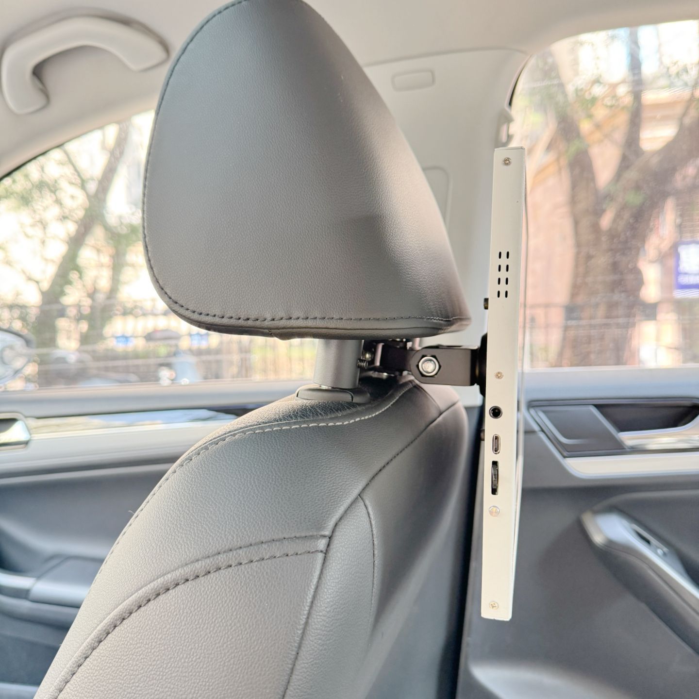 Tablet Car Mount - Aluminiumlegierung Auto-Kopfstützenmonitorhalterung VESA Universelle Rücksitzhalterung für